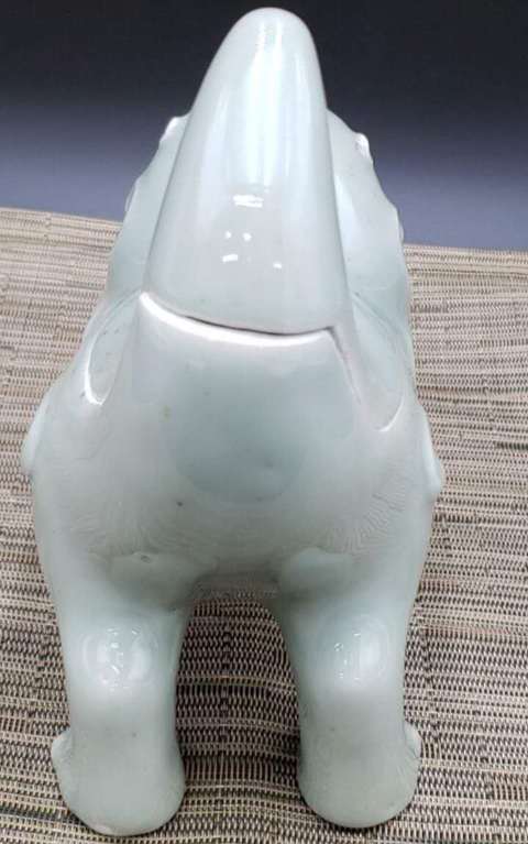 古玩陶瓷日本古平戶燒白瓷獅子香爐真品鑒賞圖