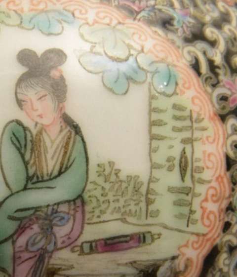 古玩陶瓷粉彩開光仕女紋葫蘆瓶真品鑒賞圖