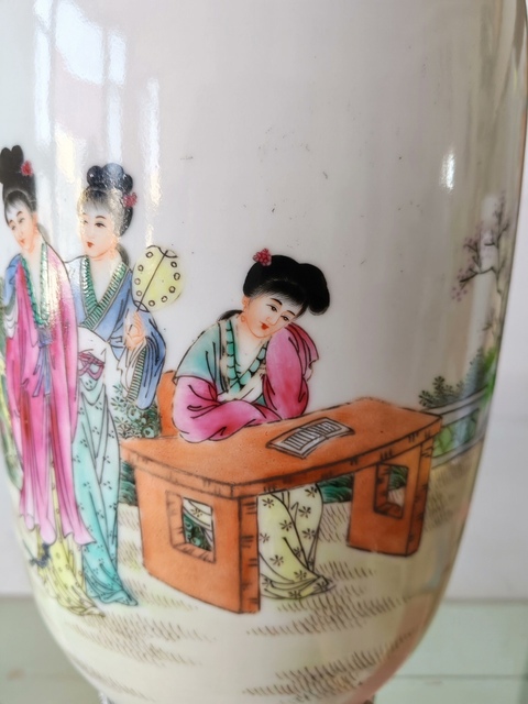 古玩陶瓷粉彩仕女人物洗口瓶真品鑒賞圖
