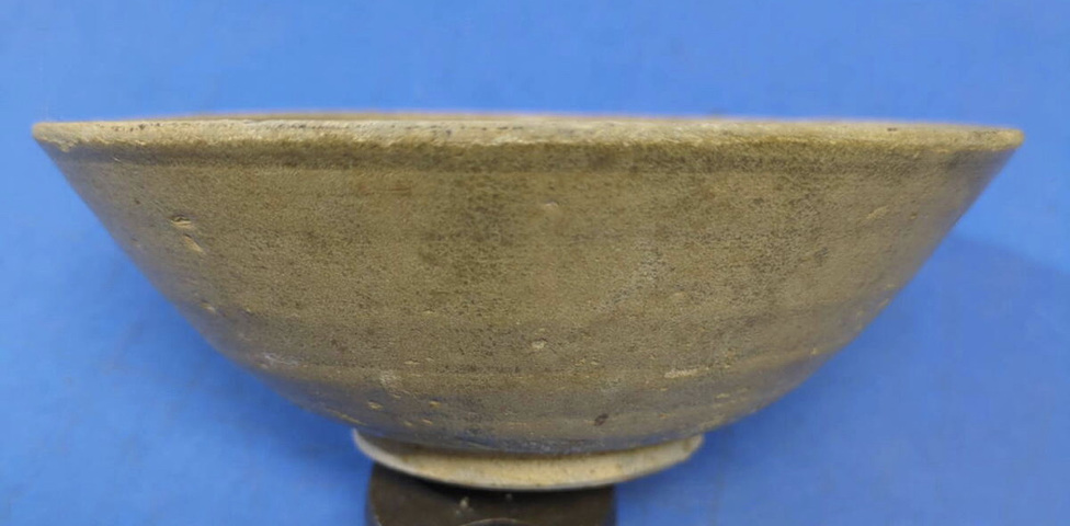 古玩陶瓷青釉刻花大碗真品鑒賞圖