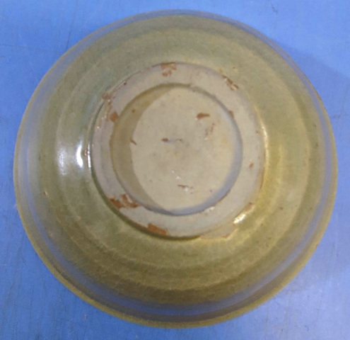 古玩陶瓷龍泉青瓷花卉紋碗真品鑒賞圖