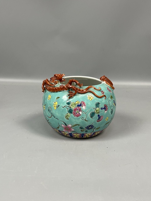 古玩陶瓷松石綠地粉彩花卉紋洗真品鑒賞圖