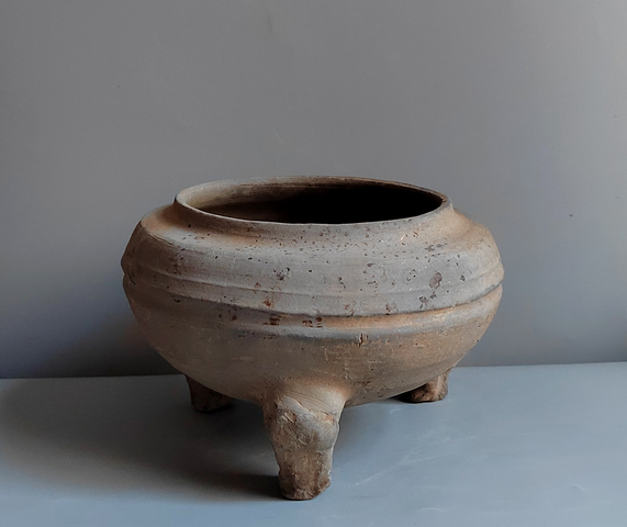 古玩陶瓷漢代三足弦紋陶鼎拍賣,當前價格38元