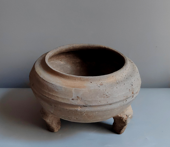 古玩陶瓷漢代三足弦紋陶鼎拍賣,當前價格38元