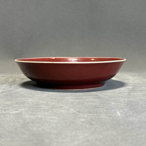 古玩陶瓷霽紅釉大運(yùn)官窯盤真品鑒賞圖