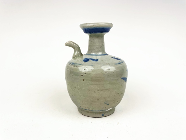 古玩陶瓷清代·青花花卉紋軍持拍賣，當前價格99元