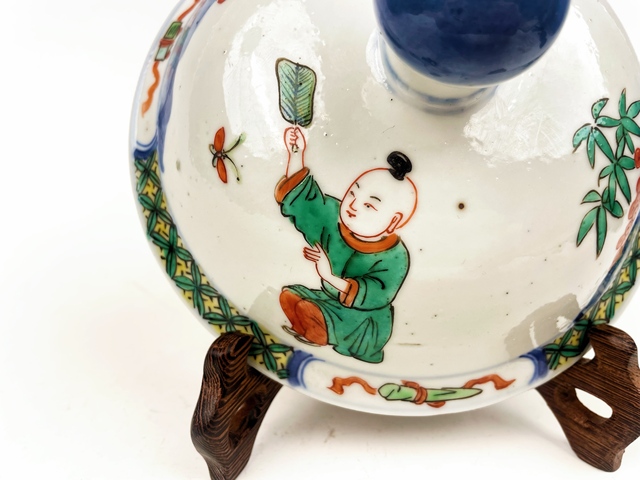 古玩陶瓷清晚期·五彩嬰戲蓋拍賣，當前價格0元