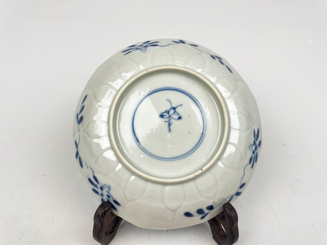 古玩陶瓷清光緒·青花花卉紋花口盤拍賣，當前價格0元