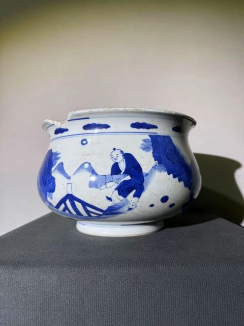 古玩陶瓷高士圖青花圈足缽式香爐真品鑒賞圖