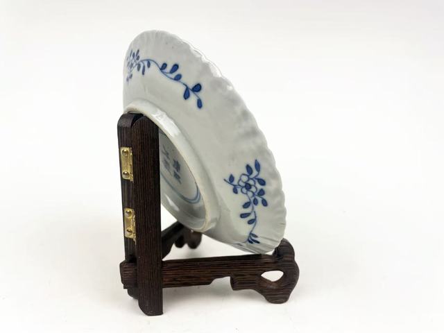 古玩陶瓷清光緒.鯉鱖鰱鳙魚紋盤拍賣，當前價格198元