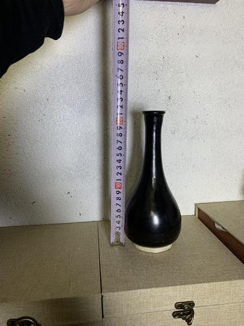 古玩陶瓷黑釉長(zhǎng)頸瓶真品鑒賞圖