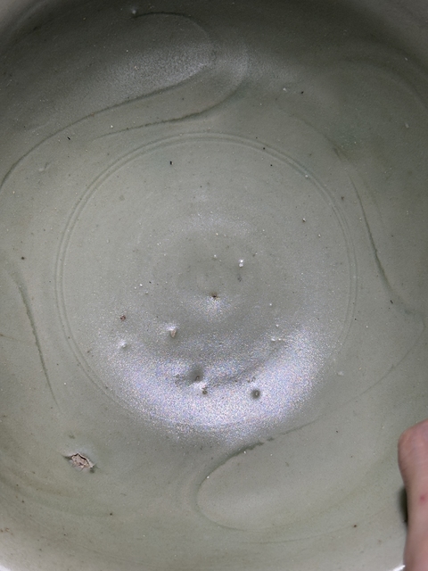 古玩陶瓷龍泉青瓷刻花碗真品鑒賞圖