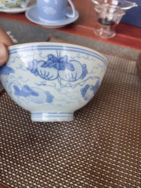 古玩陶瓷青花松鼠葡萄紋蓮子碗真品鑒賞圖