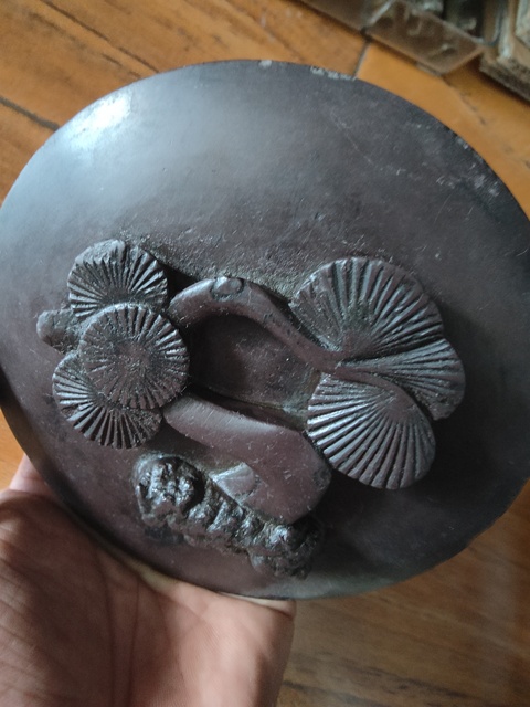 古玩雜項(xiàng)松樹(shù)紋硯真品鑒賞圖