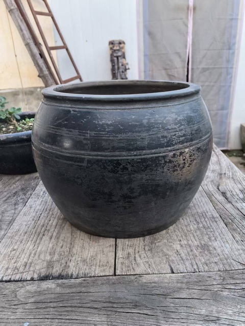 古玩陶瓷清代黑陶缸真品鑒賞圖