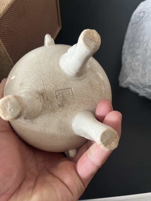 古玩陶瓷明早期白釉香爐真品鑒賞圖