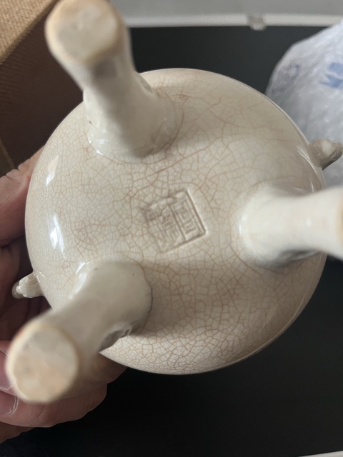 古玩陶瓷明早期白釉香爐真品鑒賞圖