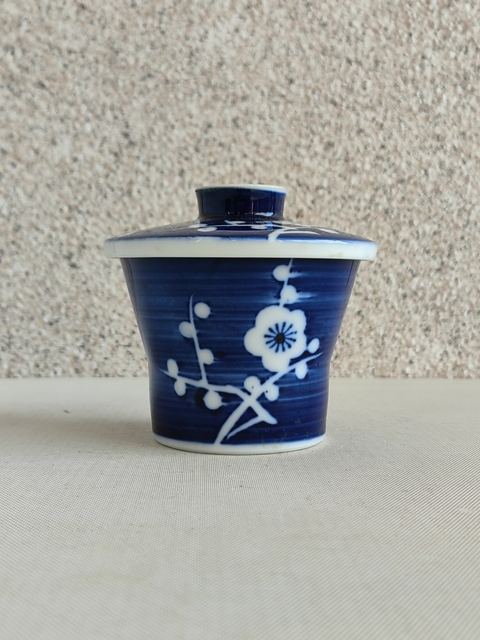 古玩陶瓷青花冰梅圖蓋缸拍賣，當前價格160元
