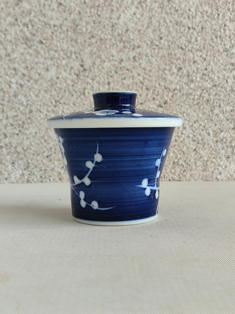古玩陶瓷青花冰梅圖蓋缸拍賣，當前價格160元