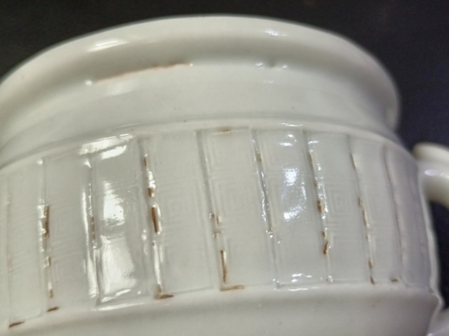 古玩陶瓷德化窯雙耳圈足香爐真品鑒賞圖