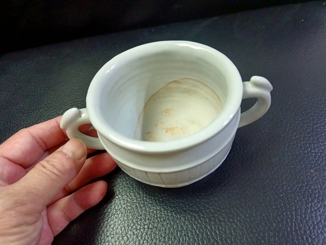 古玩陶瓷德化窯雙耳圈足香爐真品鑒賞圖