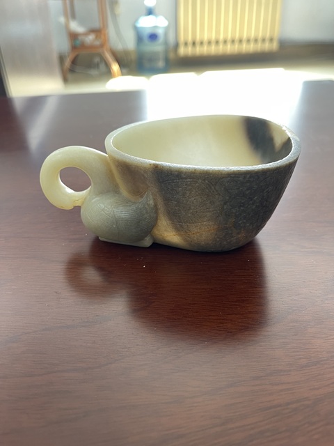 古玩玉器當代·和田玉雕花鳥紋鵝首杯 真品鑒賞圖