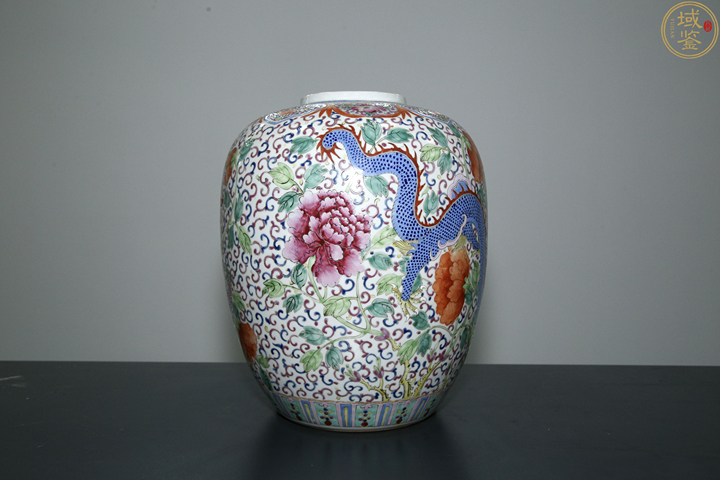 古玩陶瓷花間龍紋粉彩罐真品鑒賞圖