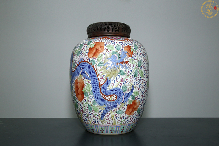 古玩陶瓷花間龍紋粉彩罐真品鑒賞圖