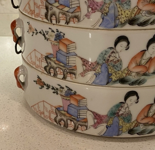 古玩陶瓷粉彩仕女人物圖節盒真品鑒賞圖