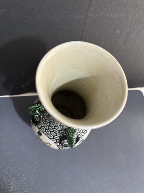 古玩陶瓷素三彩瓶真品鑒賞圖