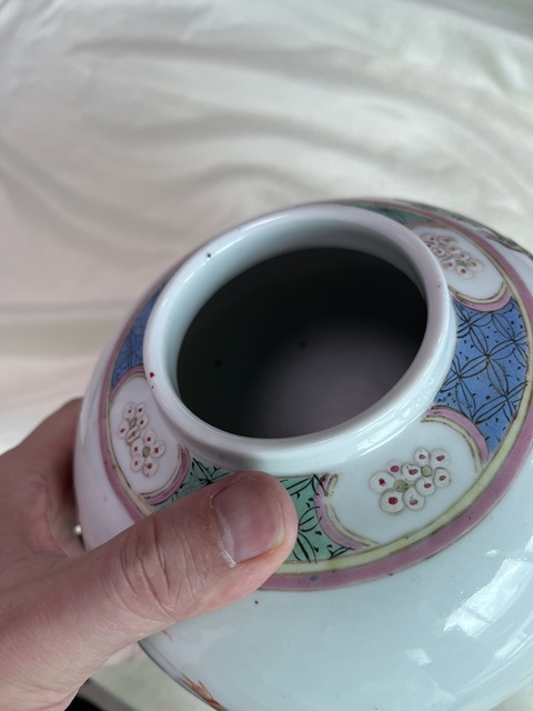 古玩陶瓷粉彩嬰戲圖茶葉罐真品鑒賞圖
