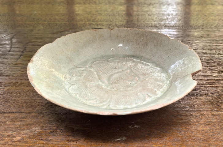 古玩陶瓷刻花蓖紋影青折腰盤真品鑒賞圖