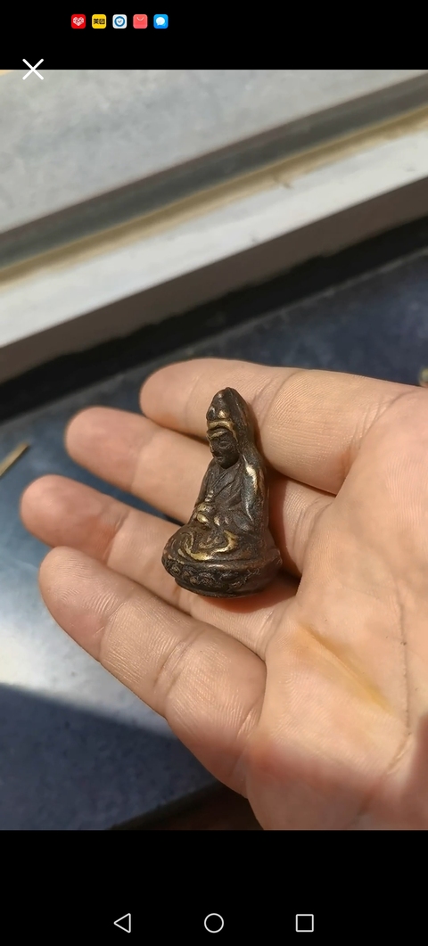 古玩銅器銅寸佛真品鑒賞圖
