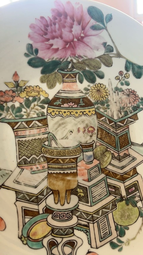古玩陶瓷淺降彩博古紋盤真品鑒賞圖