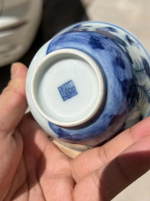 古玩陶瓷嘉慶青花詩文杯真品鑒賞圖