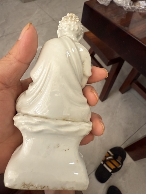 古玩陶瓷白釉佛像真品鑒賞圖