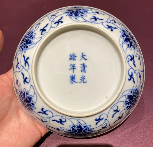 古玩陶瓷青花盤真品鑒賞圖