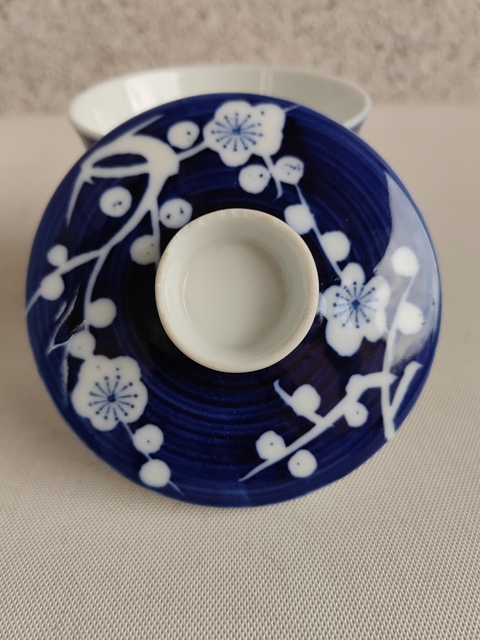 古玩陶瓷青花冰梅圖蓋缸拍賣，當前價格160元