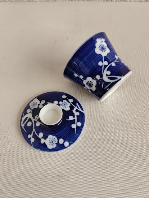 古玩陶瓷青花冰梅圖蓋缸拍賣，當前價格160元