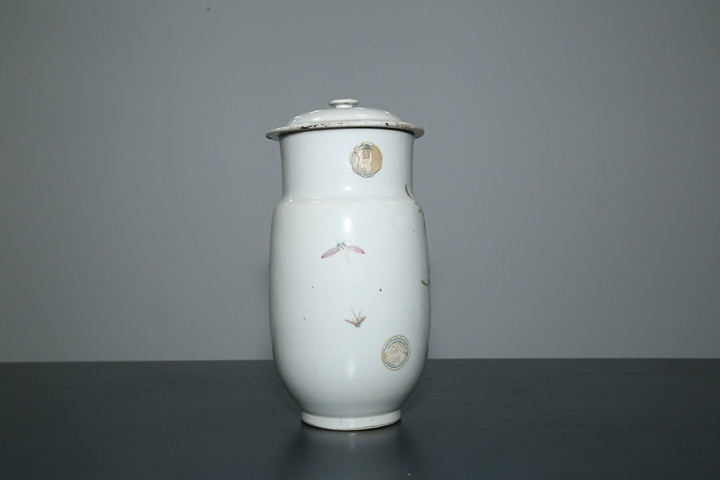 古玩陶瓷清末民初·粉彩杏林春燕紋蓋罐真品鑒賞圖