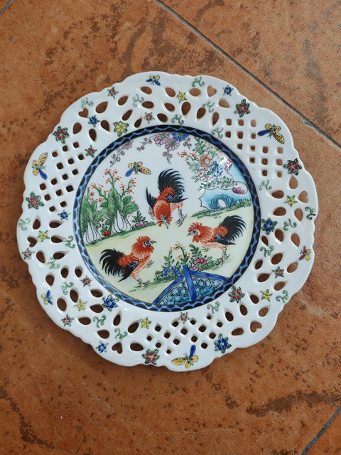 古玩陶瓷廣彩官上加官花口盤拍賣，當(dāng)前價(jià)格588元