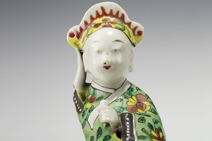 古玩陶瓷清中·粉彩人物型壁瓶一對拍賣,當(dāng)前價格512元