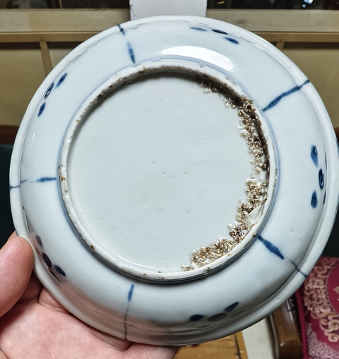 古玩陶瓷晚明萬歷青花盤真品鑒賞圖