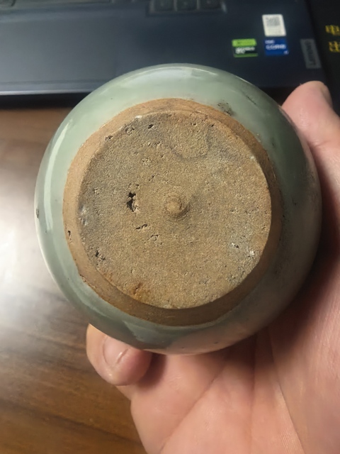 古玩陶瓷龍泉青瓷水盂真品鑒賞圖