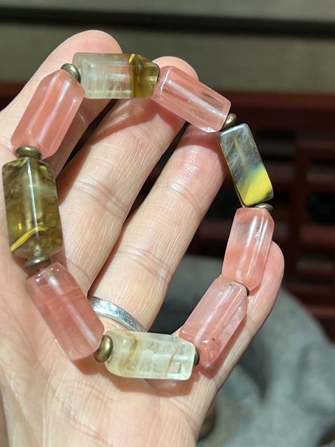 古玩玉器老琉璃珠串拍賣(mài)，當(dāng)前價(jià)格1500元