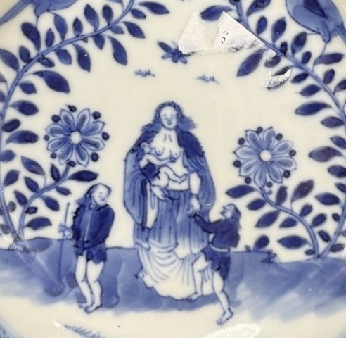 古玩陶瓷乾隆青花盤真品鑒賞圖