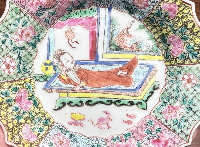 古玩陶瓷雍正粉彩盤真品鑒賞圖