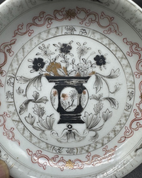 古玩陶瓷雍正墨彩描金盤真品鑒賞圖