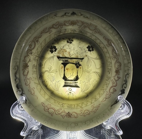 古玩陶瓷雍正墨彩描金盤真品鑒賞圖