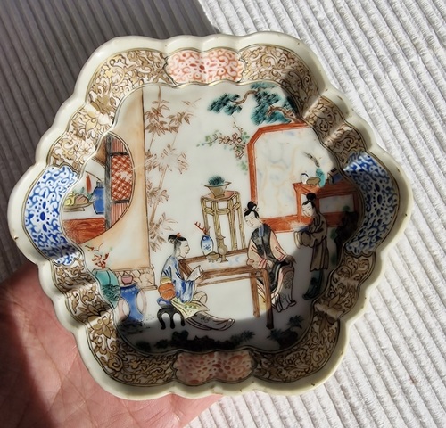 古玩陶瓷乾隆廣彩盤真品鑒賞圖